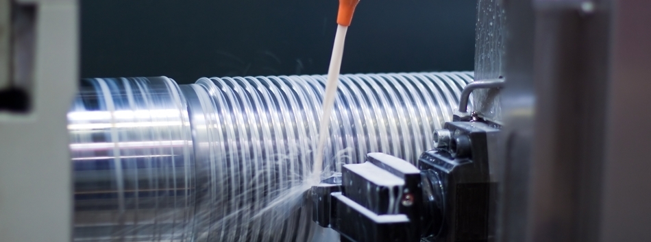 CNC turning of a threaded shaft